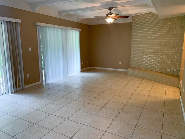 Foto del edificio - 507 NW 39th Rd