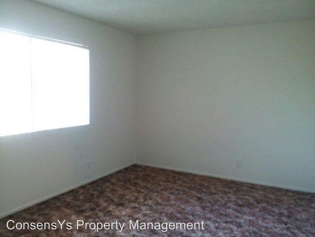 Building Photo - 1706 Normandy Pl
