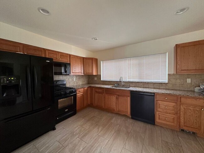 Building Photo - 34256 Viceroy-