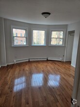 Building Photo - 18 Sherwood Ave