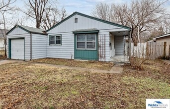 Building Photo - 2012 S Palisade St