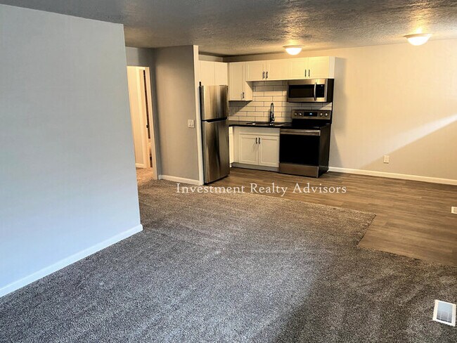 Foto del edificio - 4685 S Hanauer St