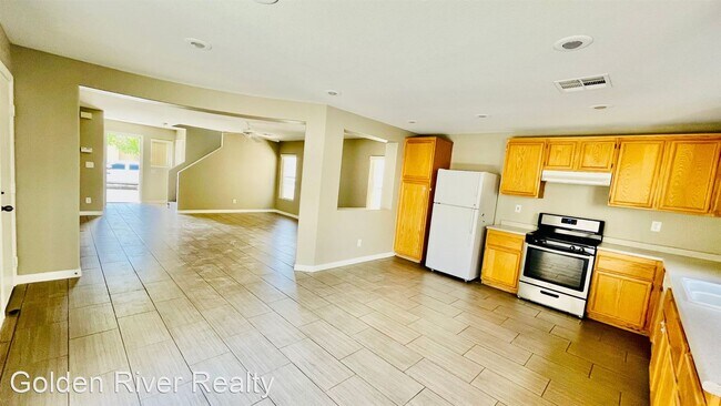 Building Photo - 3 br, 2.5 bath House - 7246 Pine Barrens St