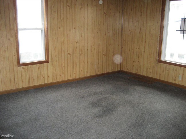 Building Photo - 1222 Vestal Ave