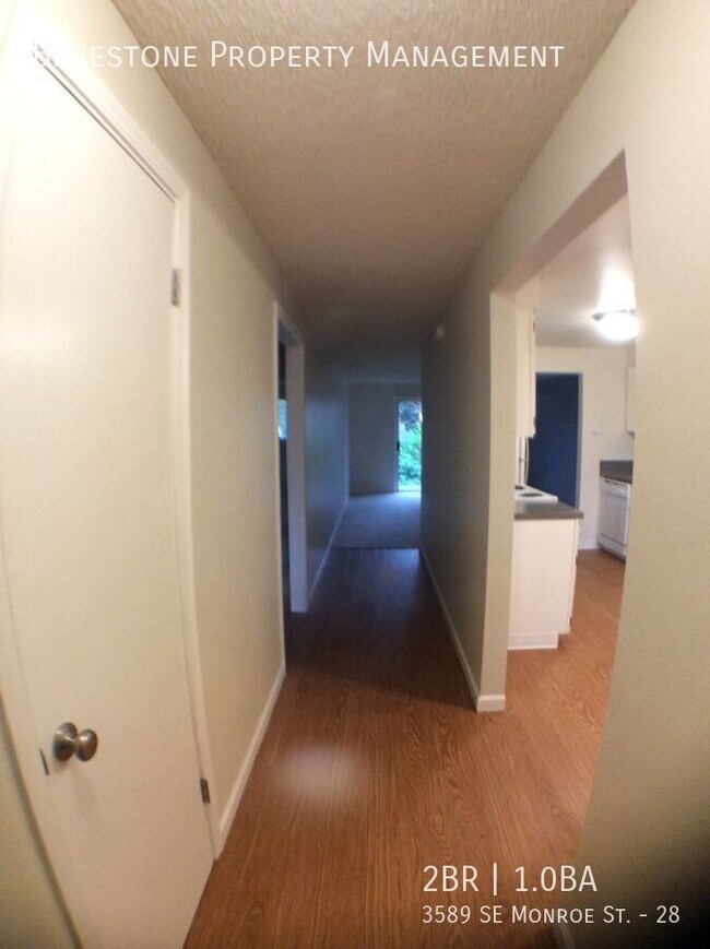 Foto del edificio - 3589 SE Monroe St