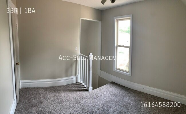 Foto del edificio - 157 Houseman Ave NE