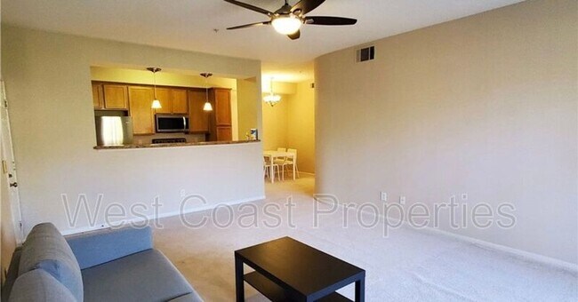 Foto del edificio - 375 Central Ave