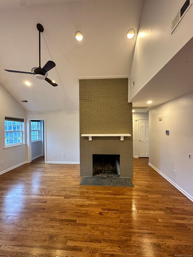 Foto del edificio - 11 Pond Ln
