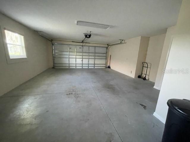 Building Photo - 1025 Allaire Loop