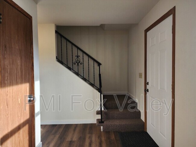 Foto del edificio - 243 Wilson Ave