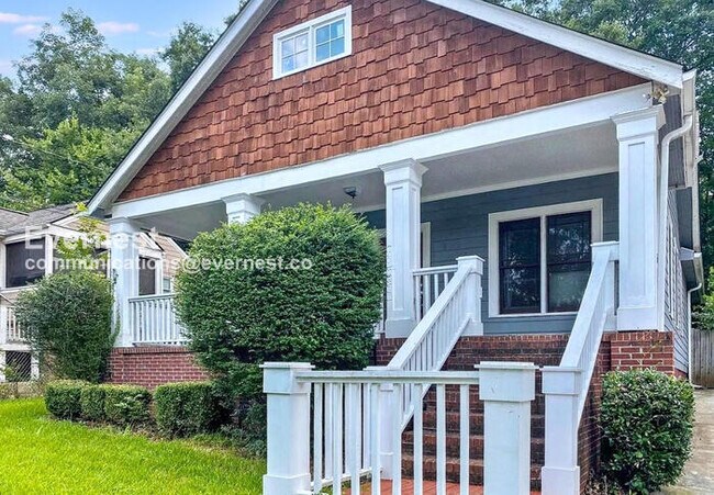 Foto del edificio - 3 Bed/2 Bath House/ Available Now!