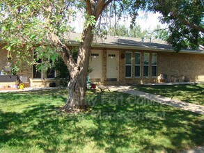 Building Photo - 1730 Pecan St