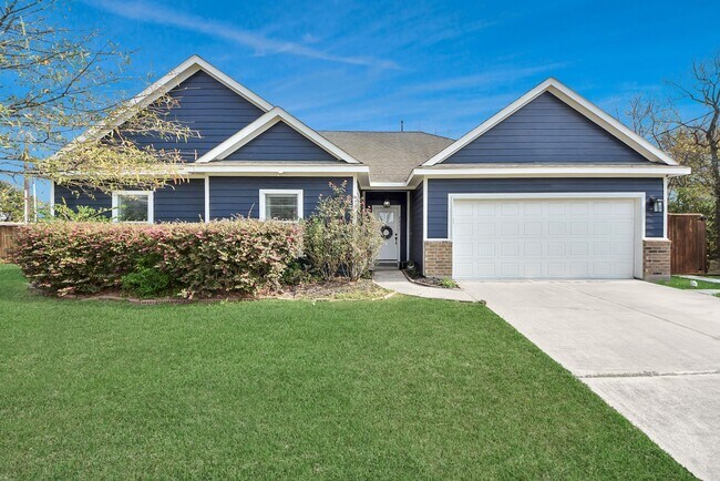 Building Photo - 2311 Canfield St