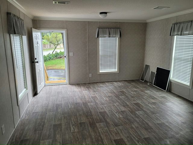 Building Photo - 802 Cypress Ln