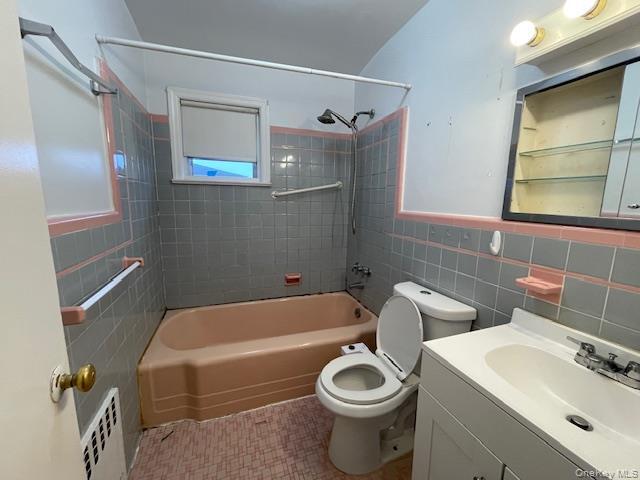 Foto del edificio - 47 Brewster Ave