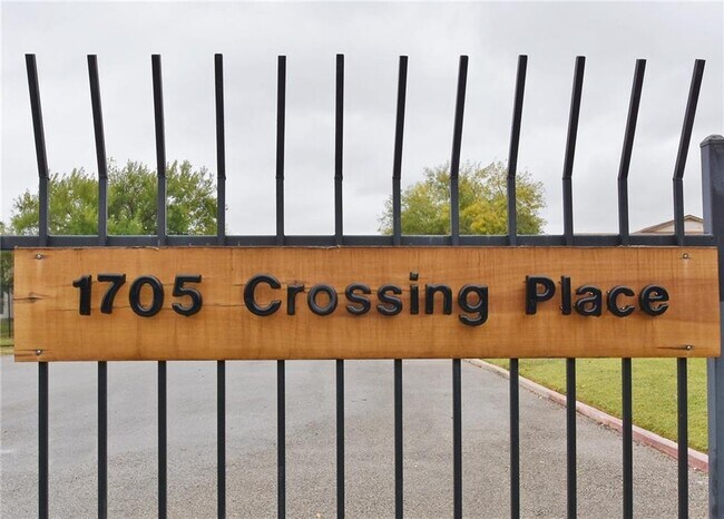 Foto del edificio - 1705 Crossing Pl