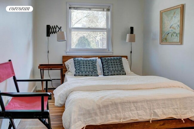 Foto del edificio - 35 Bayberry Ln