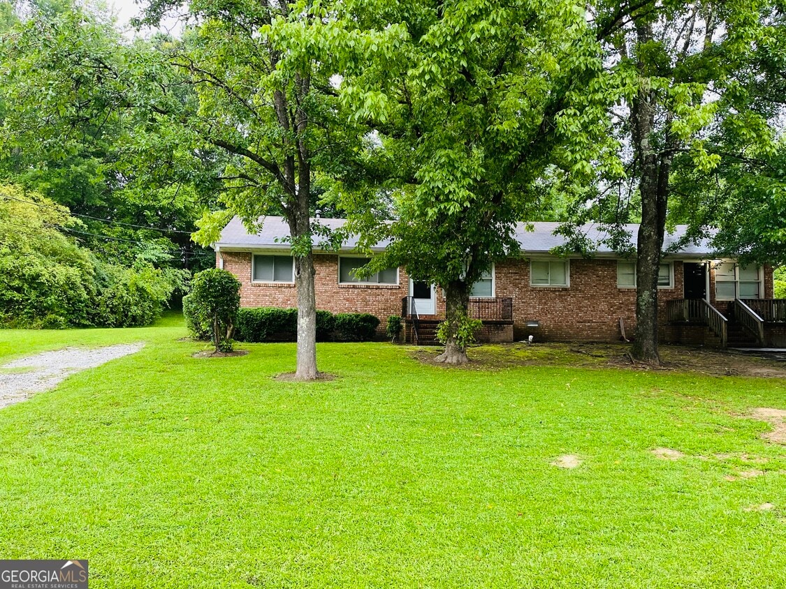 Primary Photo - 6102 E Fayetteville Dr