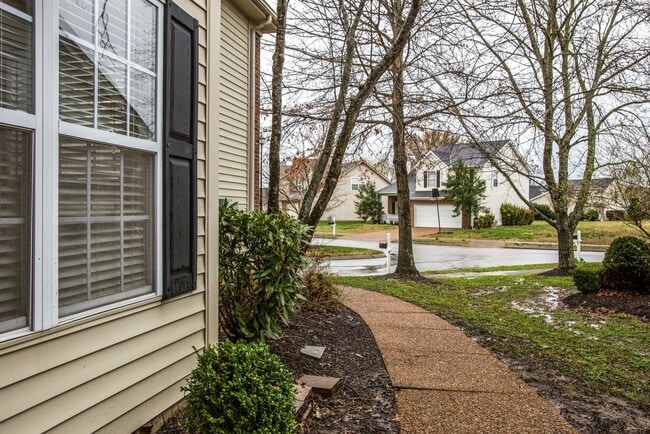 Building Photo - 7027 Penbrook Dr