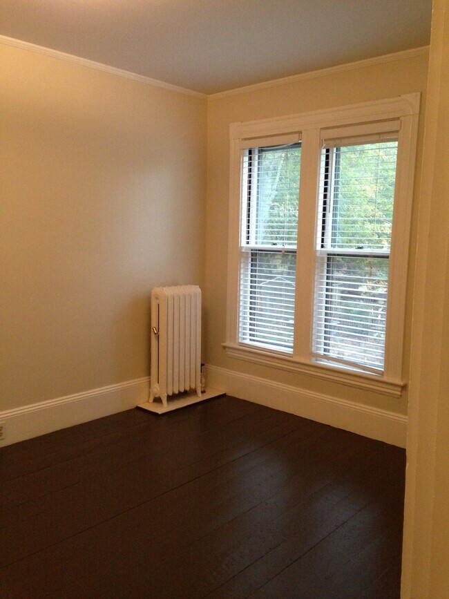 2nd bedroom - 31 Liberty St