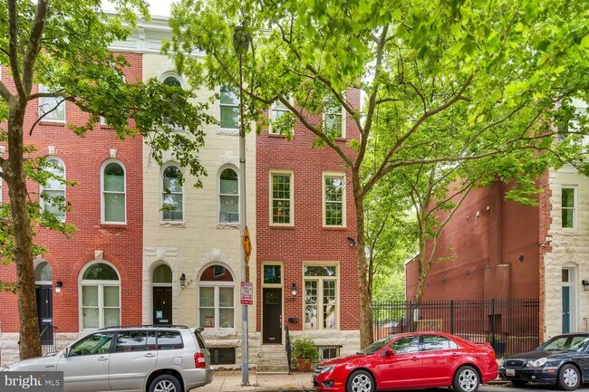 Building Photo - 2208 Guilford Ave