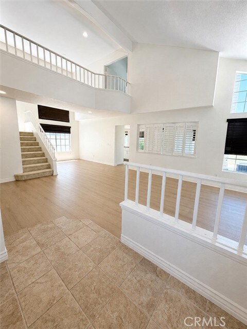 Foto del edificio - 15434 Ficus St