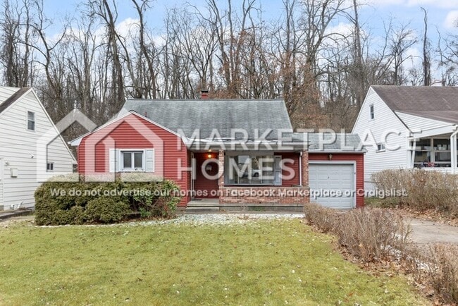 Photo - 746 Jefferson Rd House