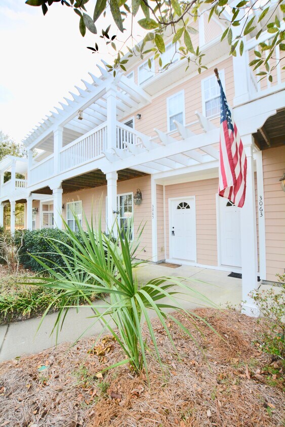 Charming Johns Island Townhome Townhouse for Rent in Johns Island, SC