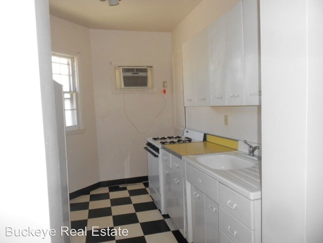 Foto del edificio - 79 W 5th Ave