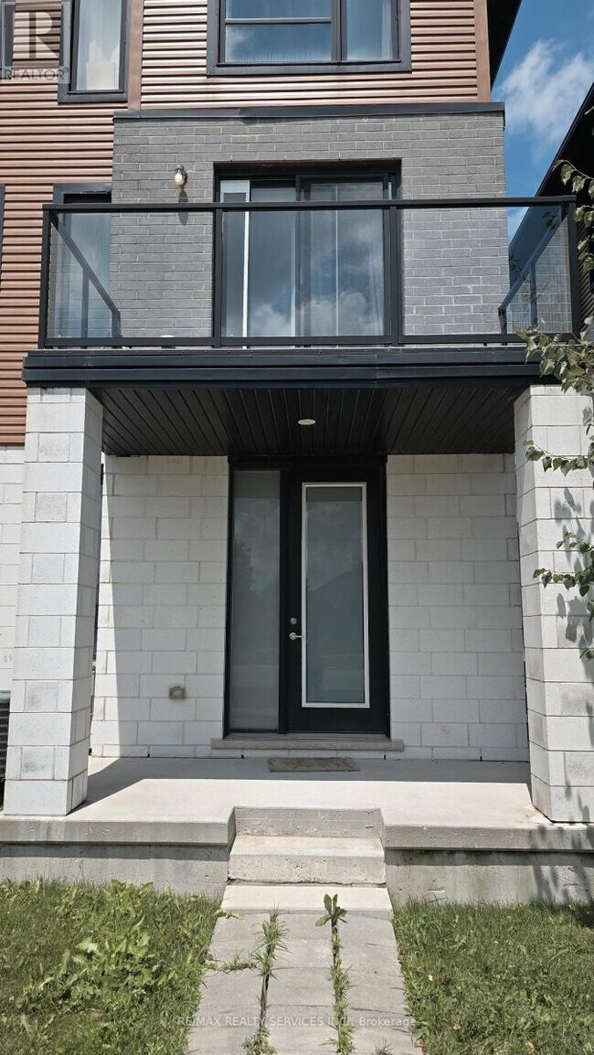 Photo du bâtiment - 895 Sarnia Rd