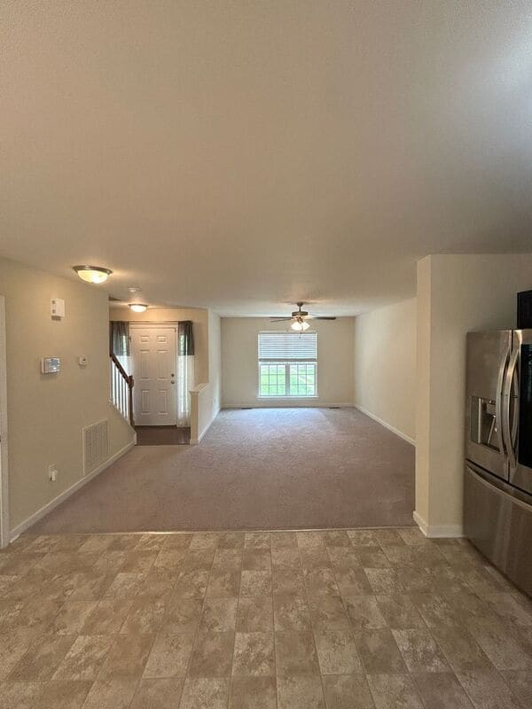 Building Photo - 2131 E Nine Mile Rd
