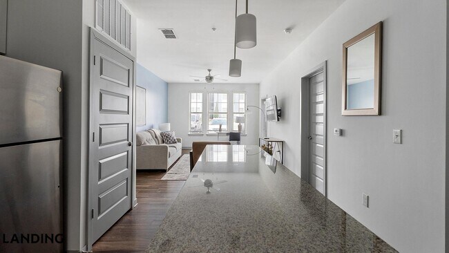 Foto del edificio - 100 Wildwood Ct