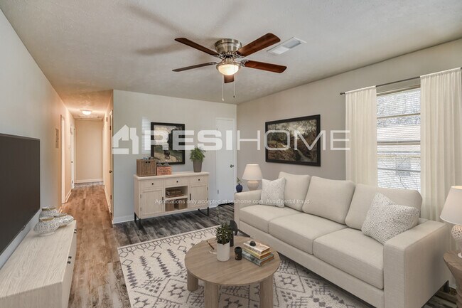 Foto del edificio - 4429 43rd Ave N