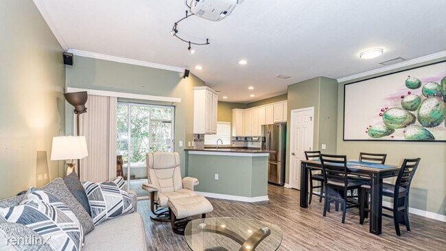 Building Photo - 9905 Serona Bluff Way