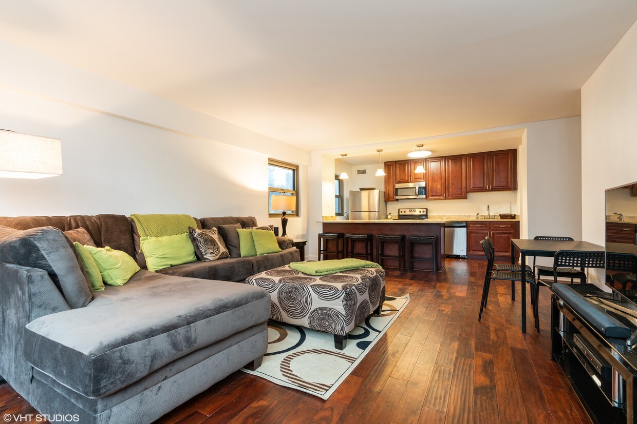 Foto principal - 535 N Michigan Ave