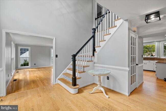 Foto del edificio - 8608 Oak Brook Ln