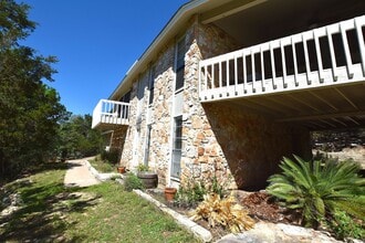 Building Photo - 1905 Toro Canyon Rd