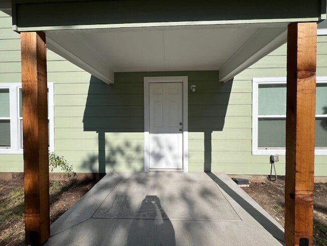 Building Photo - 1118 Amarillo St