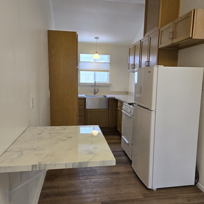 Eat-in Kitchen area. - 12514 Westminster Ave