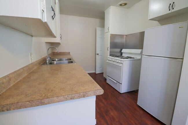 Foto del edificio - 913 W 19th St