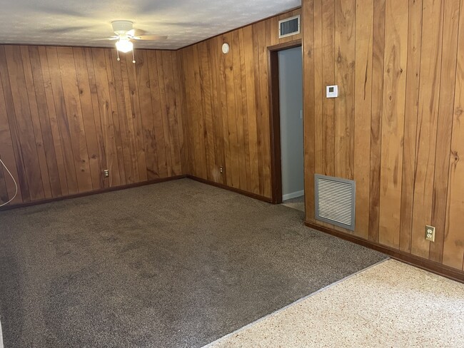 Photo - 2909 Collier Ave House