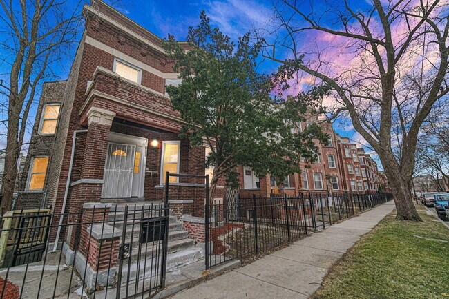 Foto del edificio - 6111 S Eberhart Ave