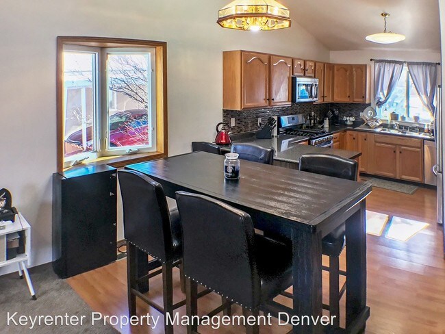 Foto del edificio - 4 br, 2 bath House - 7065 W Kentucky Ave