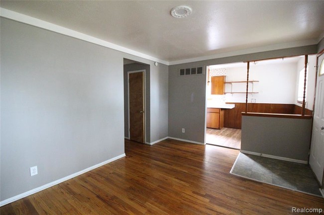 Foto del edificio - 4236 Joliet Ave
