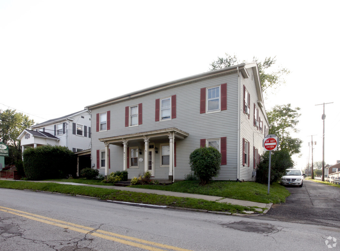 Primary Photo - Liberty Hall Apartments