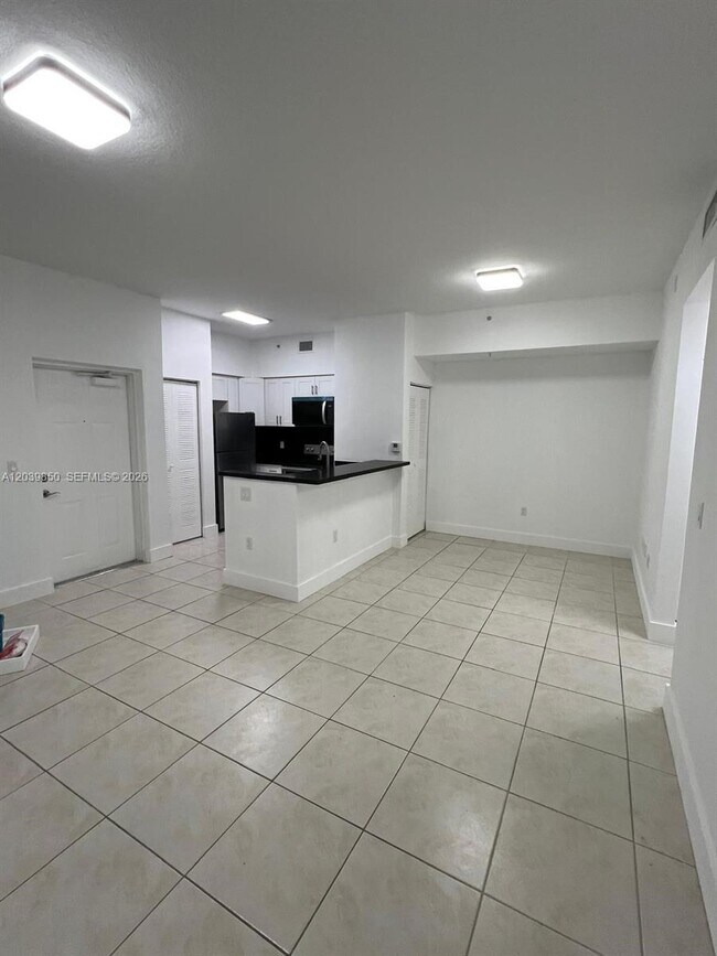 Foto del edificio - 7350 NW 114th Ave
