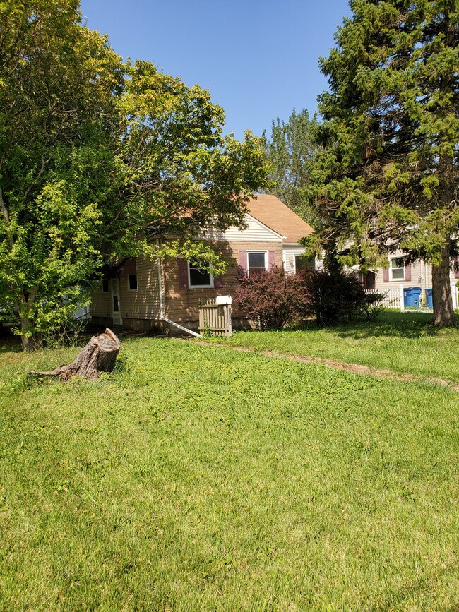 Building Photo - 3BDRM HOUSE FOR RENT