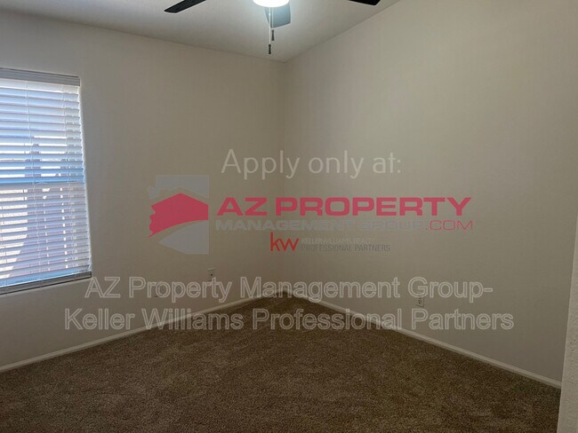 Foto del edificio - 3706 E Potter Dr