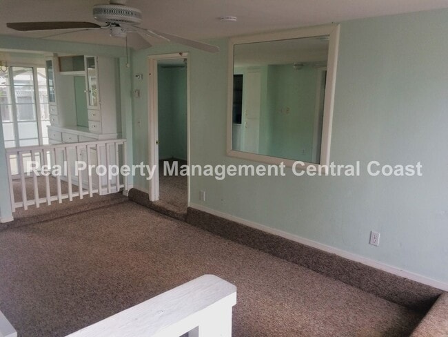 Building Photo - LEASE PENDING - Lower Level Duplex - 1 Bed...