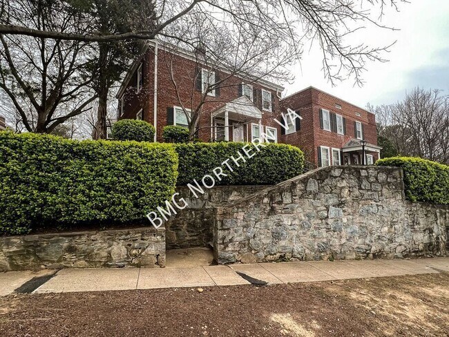 Foto del edificio - 4840 S 28th St